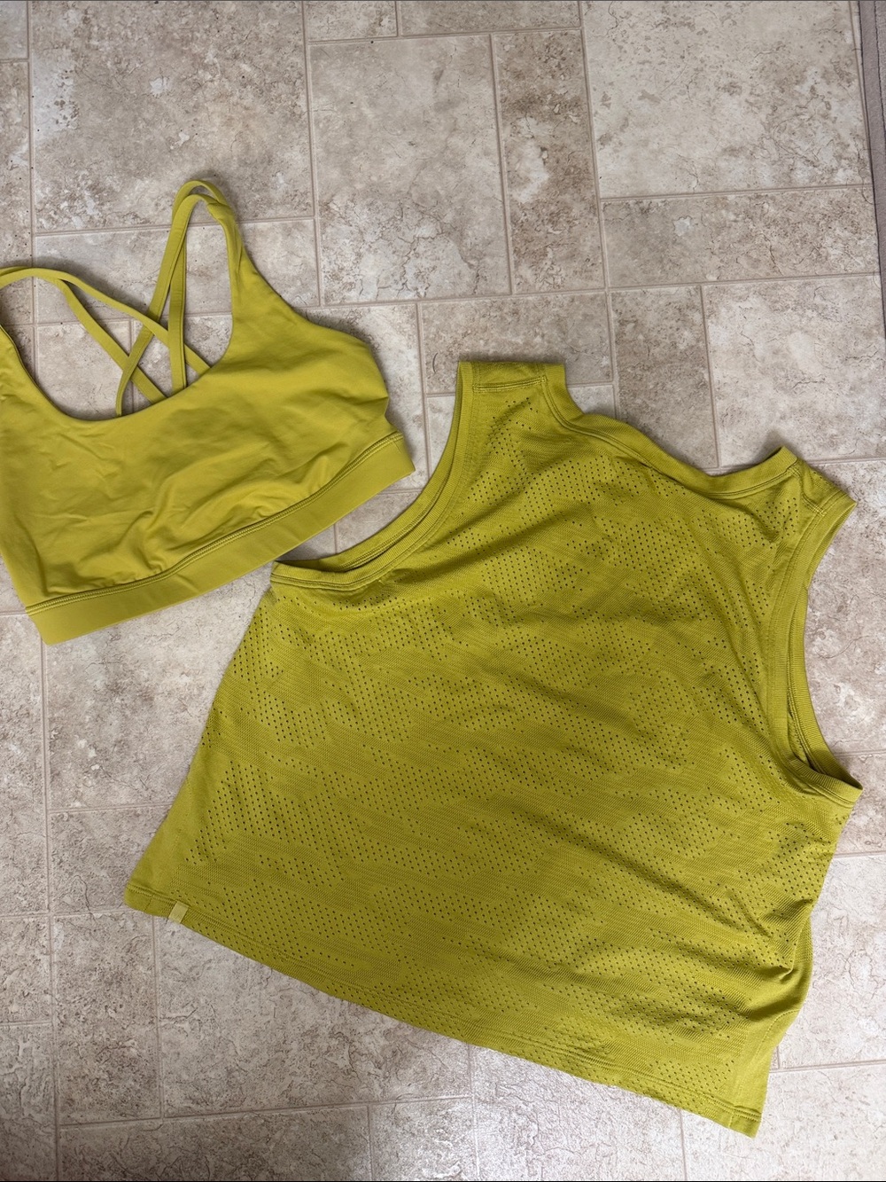 lululemon athletica Lime Green Performance Tank and Strappy Sports Bra